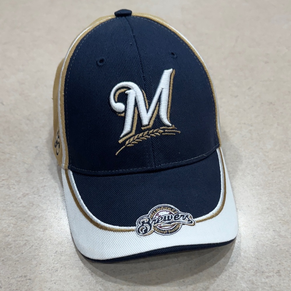 Genuine Merchandise Milwaukee Brewers Youth Navy and Tan Cap